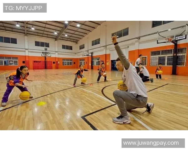打篮球对小孩子身心发展的积极影响与成长潜力的全面提升